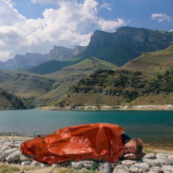 Emergency Sleeping Bags 2 Pack | Portable Emergency Blanket ...