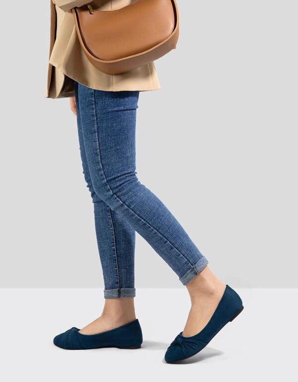 MaxMuxun Women's Flats Shoes Faux Suede Round Toe Ballet Dre...