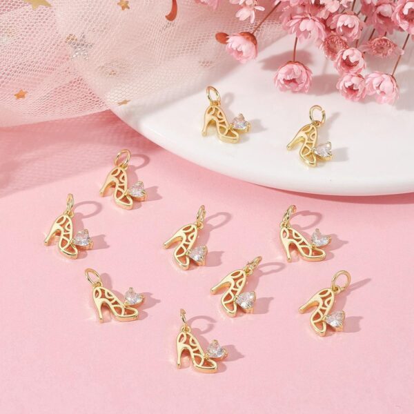 KitBeads 20pcs Cubic Zirconia High Heel Heart Charms - 18K R...