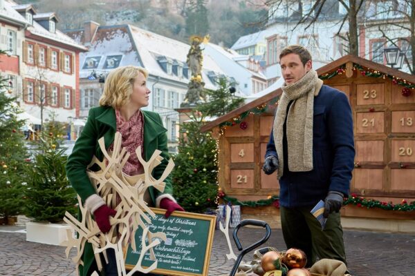 Hallmark Countdown to Christmas 6-Movie Collection ( A Not S...