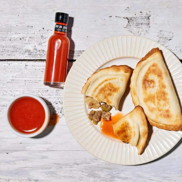Thoughtfully Gourmet, Global Hot Sauce Gift Set, Internation...